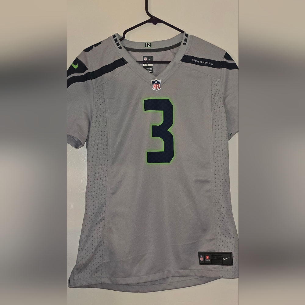 Seattle Seahawks Female jersey fits M/S